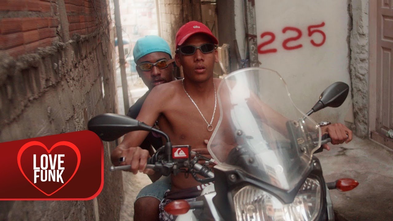 UM PILOTO E UM GARUPA – MC Luuky e MC Neguinho JM (Love Funk) DJ Guh Mix